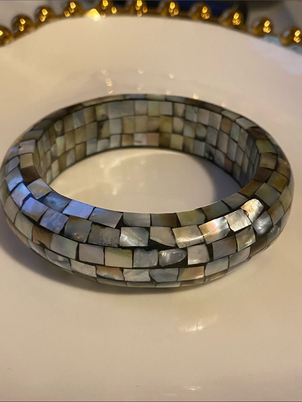 Mother-of-Pearl Mosaic Bangle Bracelet - Iridescent Gray